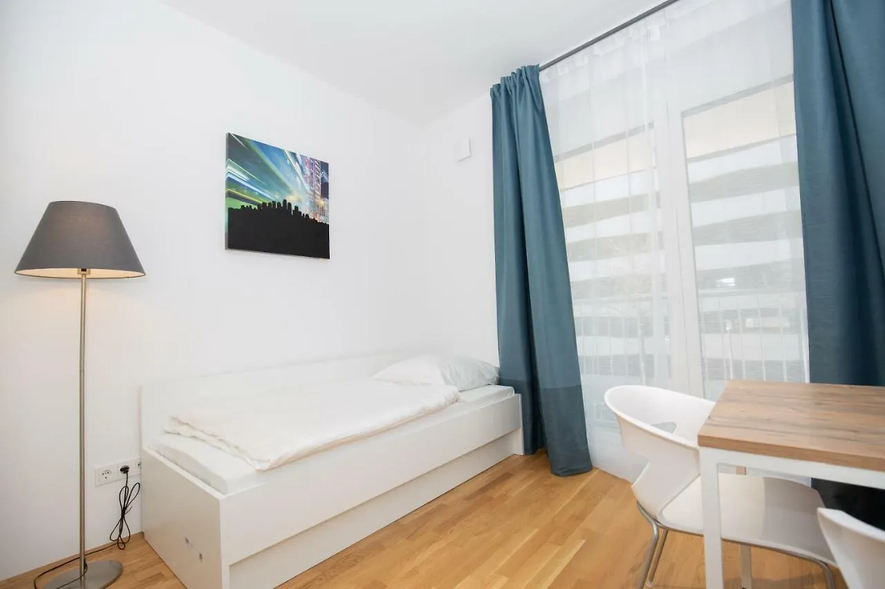 Апарт-отель My Room Serviced Apartment-Messe Мюнхен