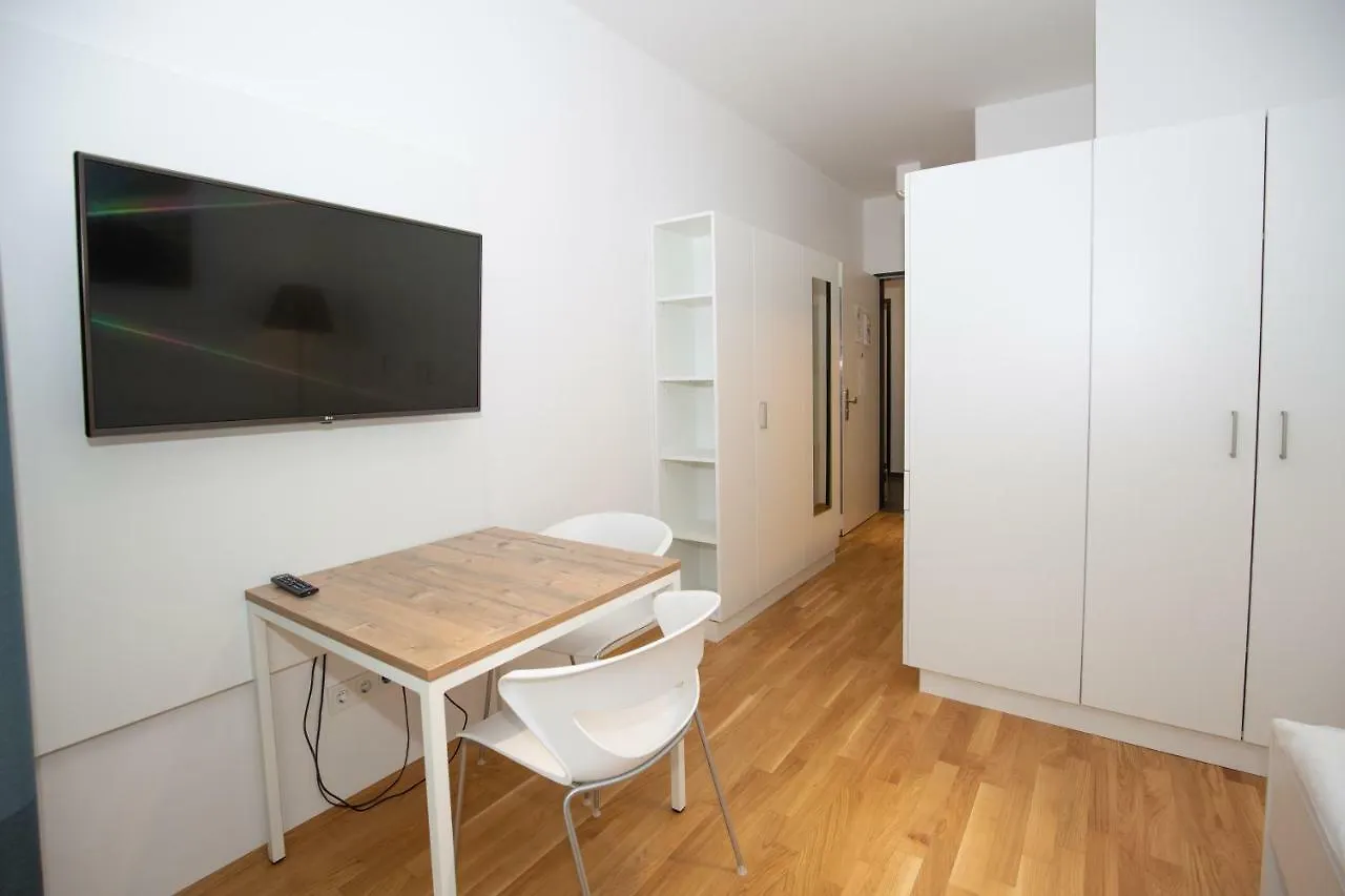Апарт-отель My Room Serviced Apartment-Messe Мюнхен